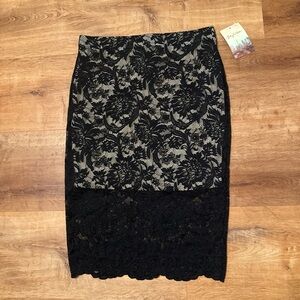 Source Unknown Black and Gray Lace Pencil Skirt